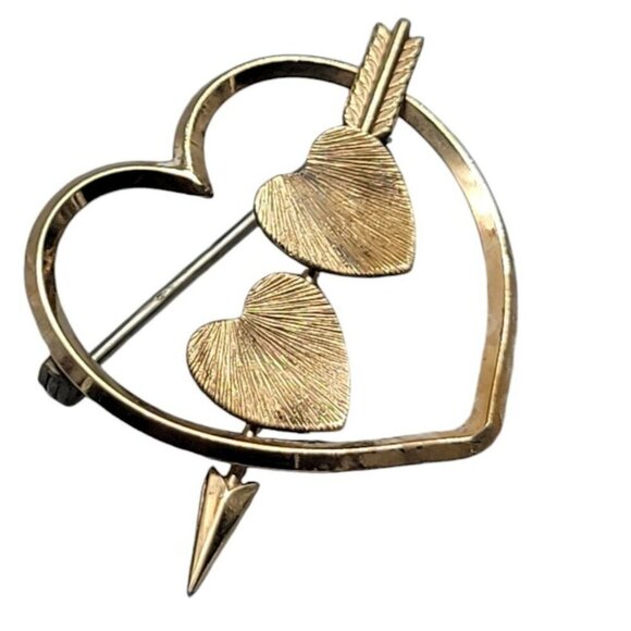 Krementz Gold Plated Brooch Triple Heart & Arrow Signed Vintage - Picture 2 of 9